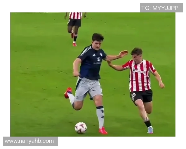 游戏直播中的足球明星有哪些值得关注的球员和他们的精彩瞬间 游戏直播中的足球明星有哪些值得关注的球员和他们的精彩瞬间